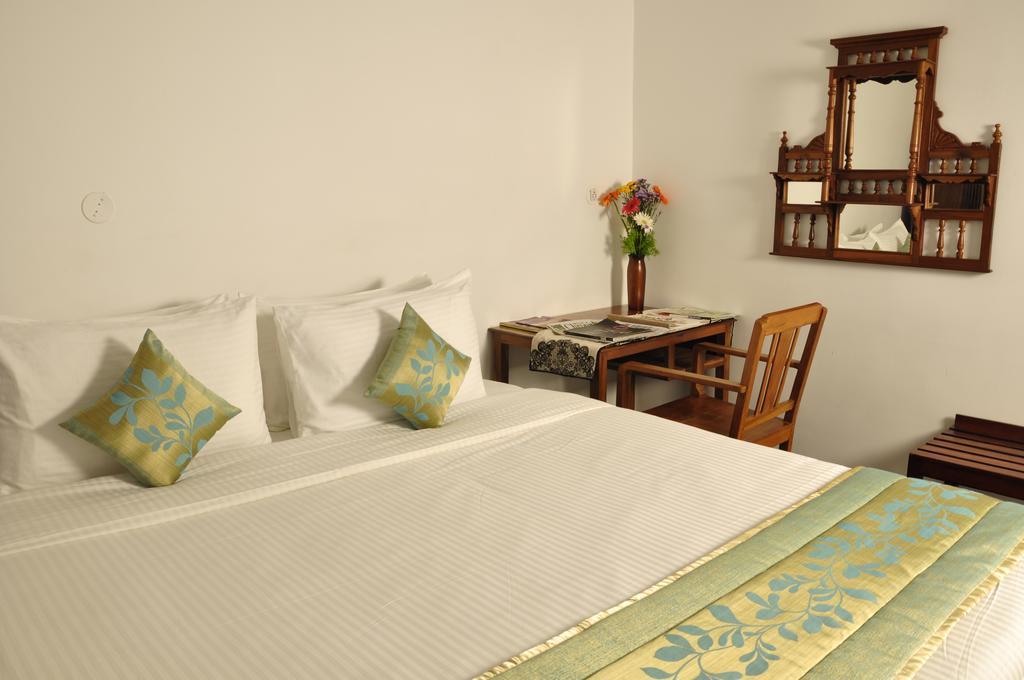 Hotel Bonsejour Puducherry Exterior foto