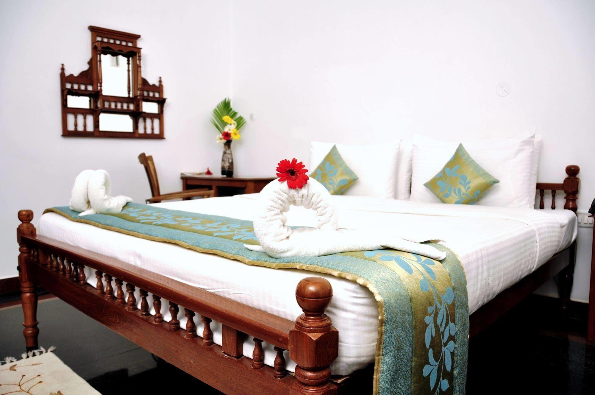 Hotel Bonsejour Puducherry Exterior foto