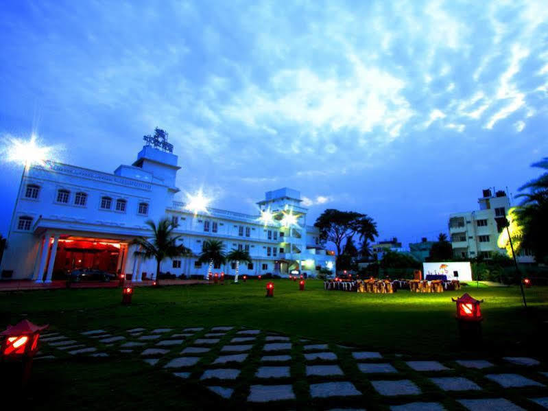 Hotel Bonsejour Puducherry Exterior foto