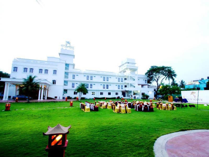 Hotel Bonsejour Puducherry Exterior foto